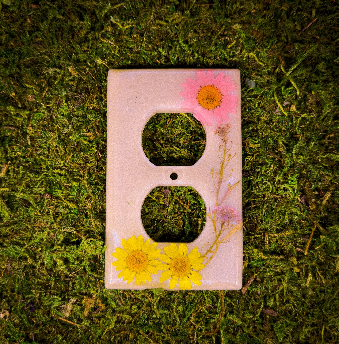 White Flower Wall Plug Cover