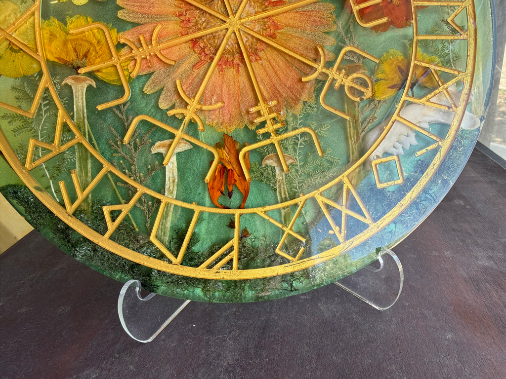 Vegvisir With Dried Flowers, Mushrooms and Animal Jaw Bone