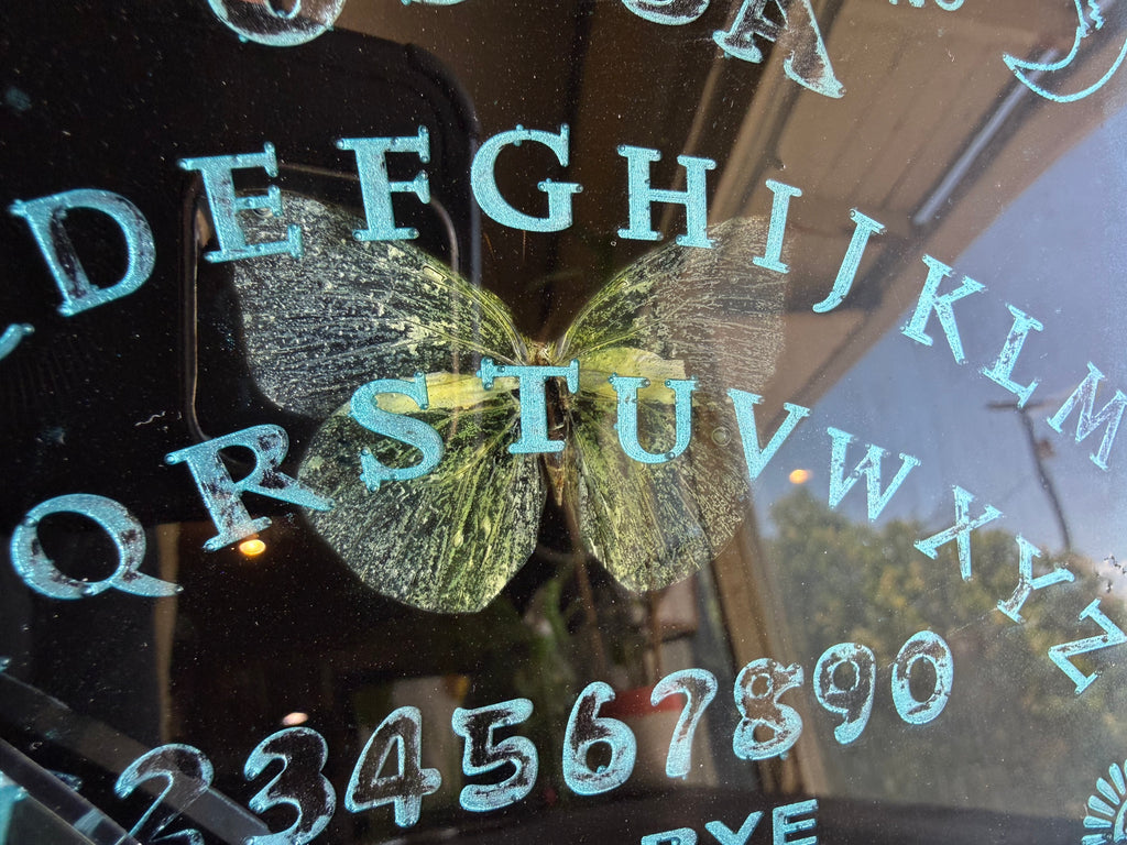 Pieridae Ouija Board & Planchette Set